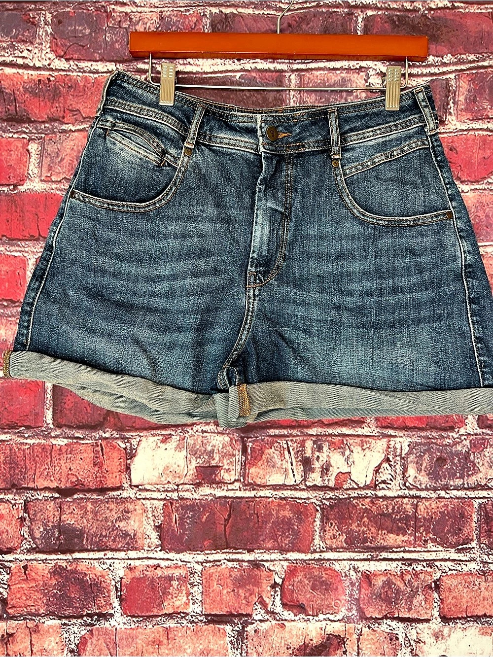 Anthropologie Pilcro High Rise Rolled Cuff Denim Shorts Size 28